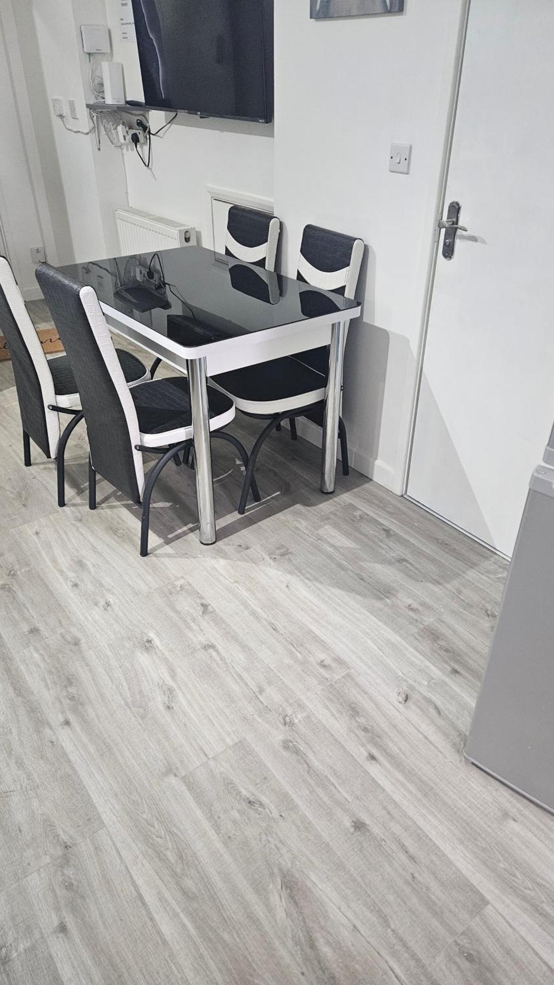 Luxury 2 Bedrooms Flat Leytonstone Londra